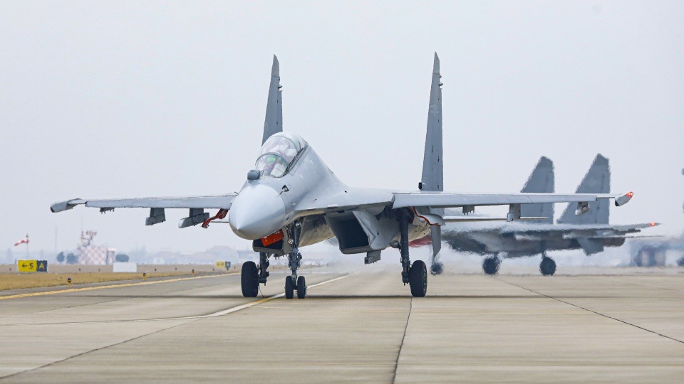 J-16 multi-role fighters in routine flight training