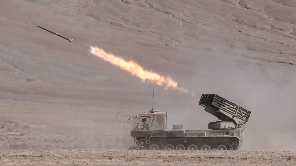 Integrated artillery unleashes firepower on plateau