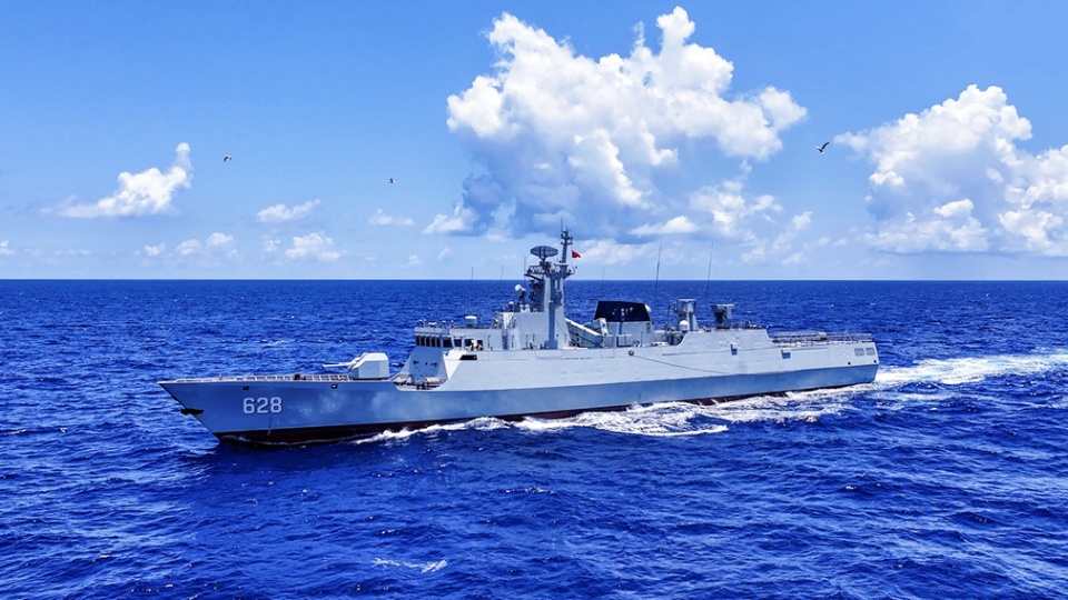 Frigates engage in live-fire training
