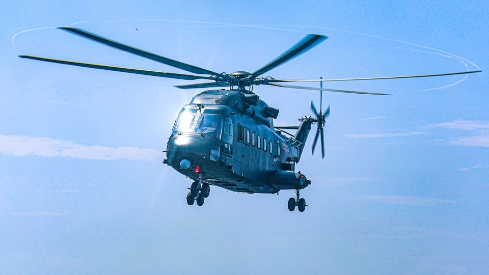 Helicopters in live-fire training