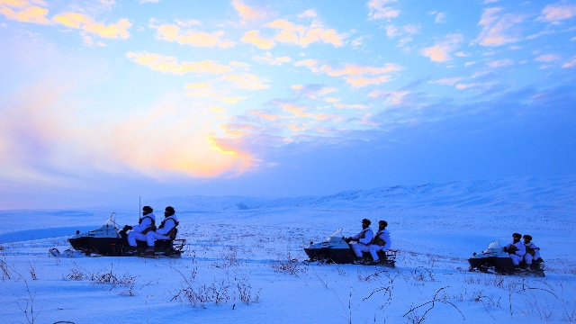 Soldiers patrol border area