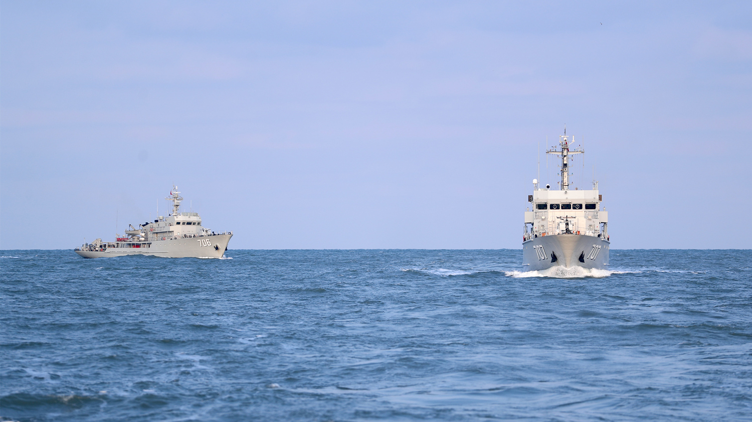 Minesweepers sail in formation