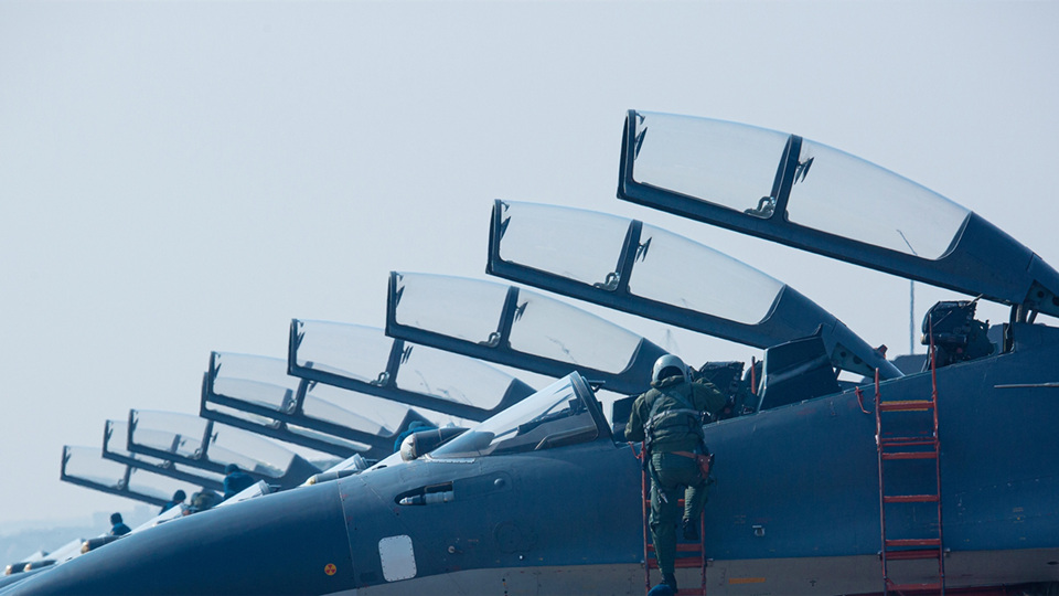 Su-30 fighter jets engage in flight training