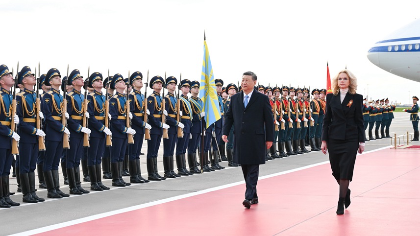 Xi says China, Russia find right path of state-to-state interactions between neighboring major countries